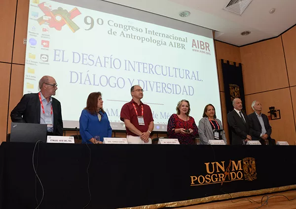 Es necesario revisar los fenómenos globales con perspectiva multicultural: UNAM