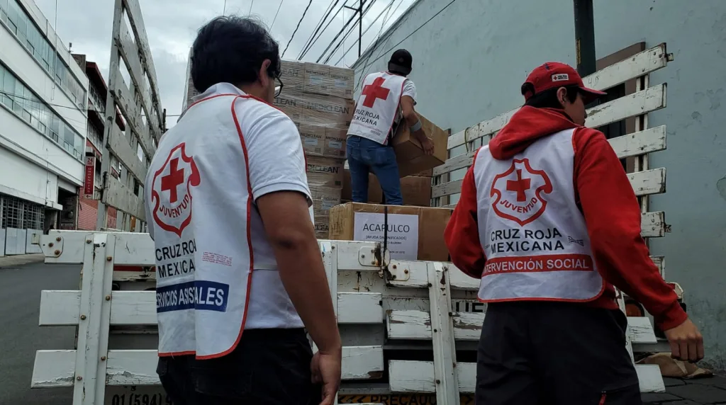 Envía Cruz Roja Mexicana en Puebla alrededor de 30 toneladas de ayuda humanitaria a Guerrero