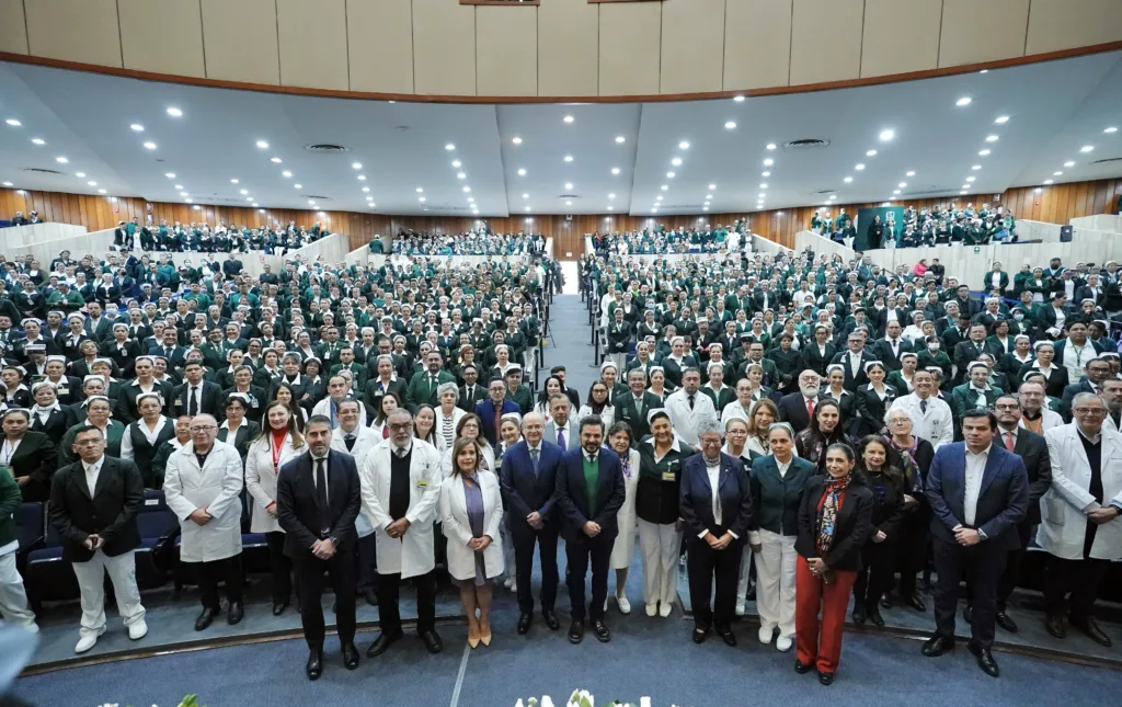 Firman convenio IMSS y SNTSS para reconocimiento de Licenciatura en Enfermería