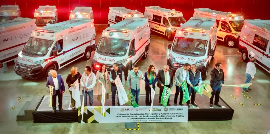 Beneficencia Pública entrega insumos médicos en Puebla y San Luis Potosí