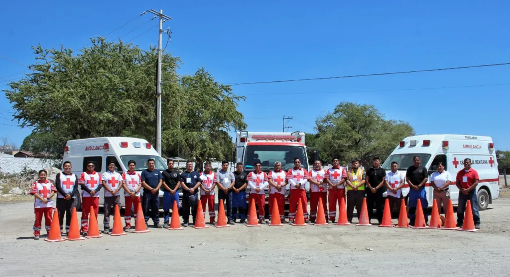 Realiza Cruz Roja curso para conducción de vehículos de emergencia